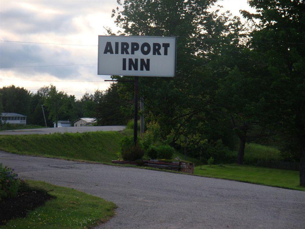 Airport Inn 프레더릭턴 외부 사진